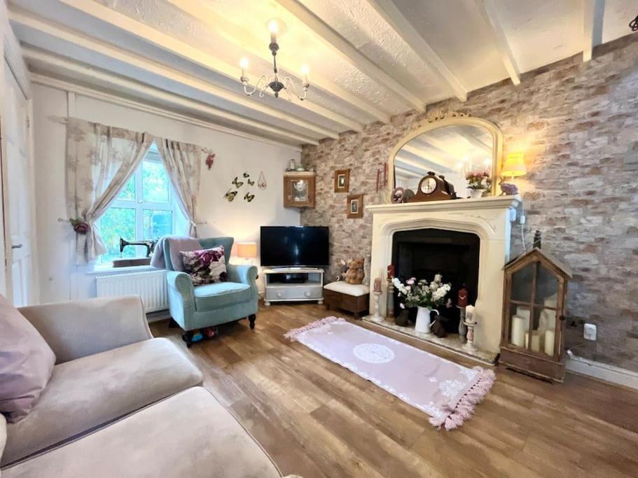 Wisteria Cottage An Authentic And Enchanting 2 Bedroom Cottage Experience Aberdare Exterior foto